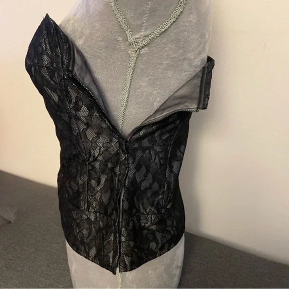 New Club Monaco Black Lace Strapless Bustier Top Size 0 - Picture 7 of 9
